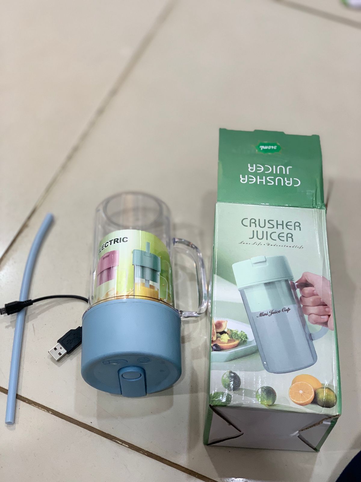 Portable Mini Crusher Juicer